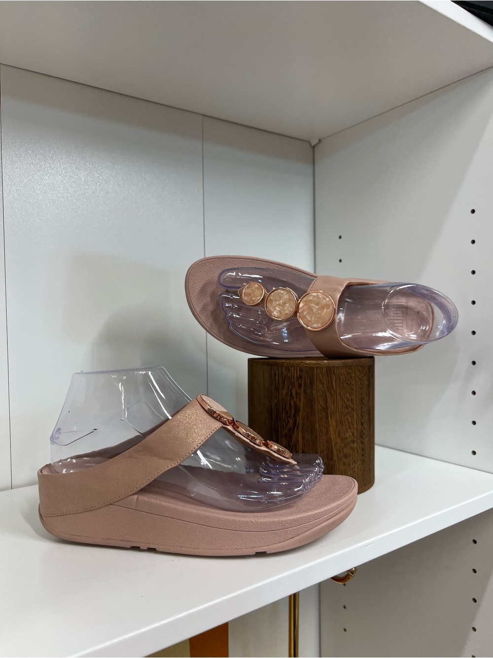 FITFLOP Wedge Thong Sandals in Blush Pink new size 7